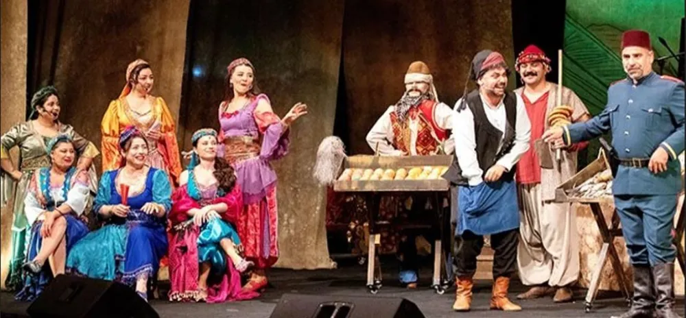 FESTİVALDE SALONLAR DOLUP TAŞIYOR.. ANTALYA