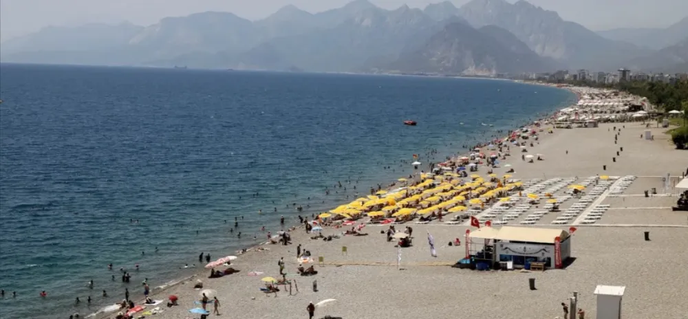 YURTTA HAVA DURUMU.. ANTALYA BUGÜN ‘AZ BULUTLU VE AÇIK’
