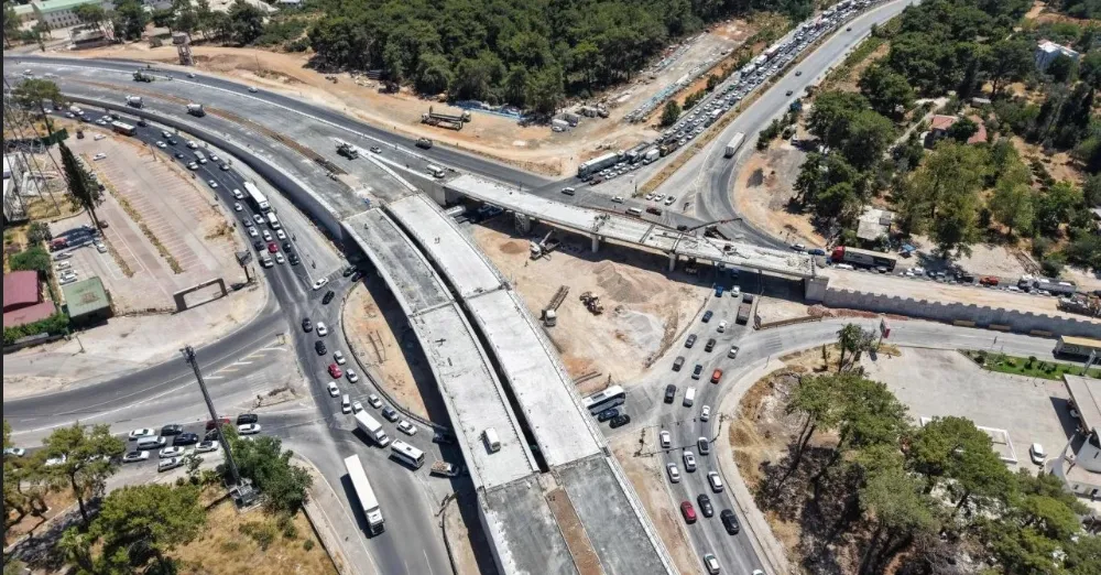 KEPEZÜSTÜ KAVŞAĞI PERŞEMBE AÇILIYOR.. ALT VE YAN YOLLAR DEVAM EDECEK