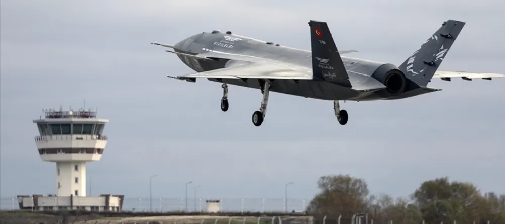 ‘BAYRAKTAR KIZILELMA PT-4’ BİR TESTİ DAHA BAŞARIYLA TAMAMLADI