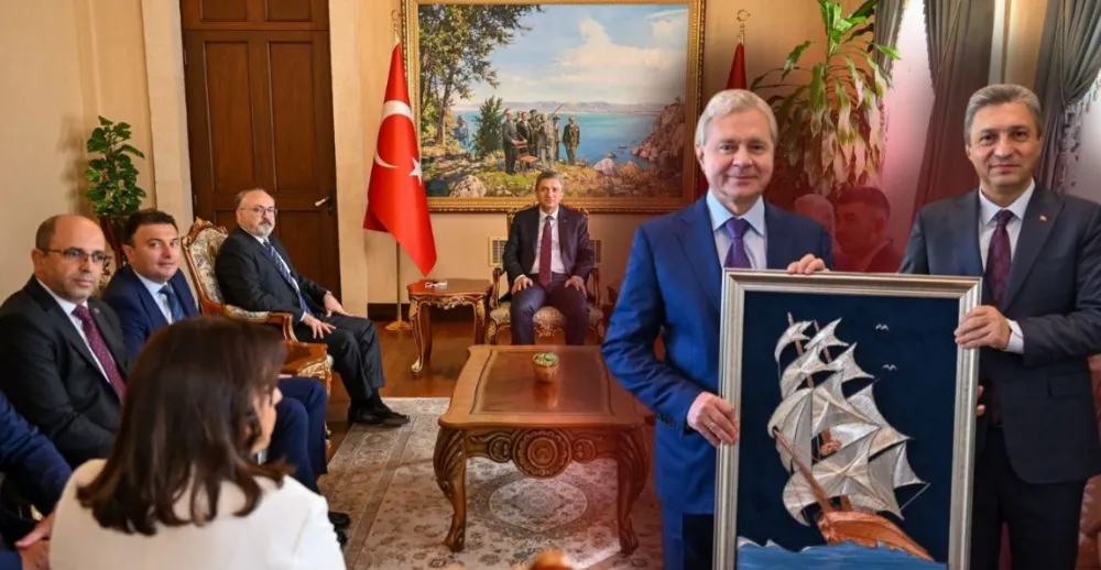 ‘MOSKOVA İLE ANTALYA ARASINDAKİ İŞ BİRLİĞİ ARTARAK DEVAM ETMELİ’