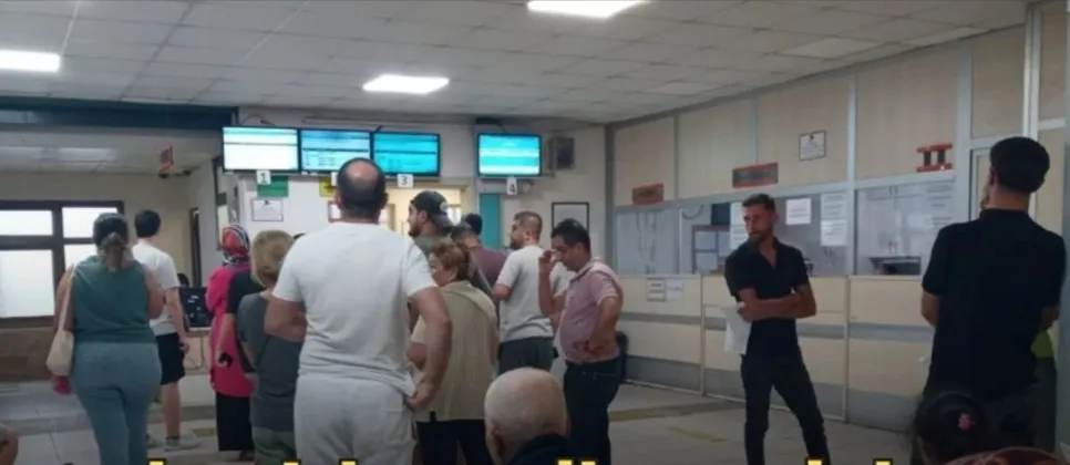 ANTALYA’DA ACİL SERVİSLER DOLUP TAŞIYOR.. SALGIN MI VAR?